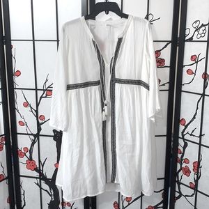 Lightweight White Long Sleeve Short Maxi Dress